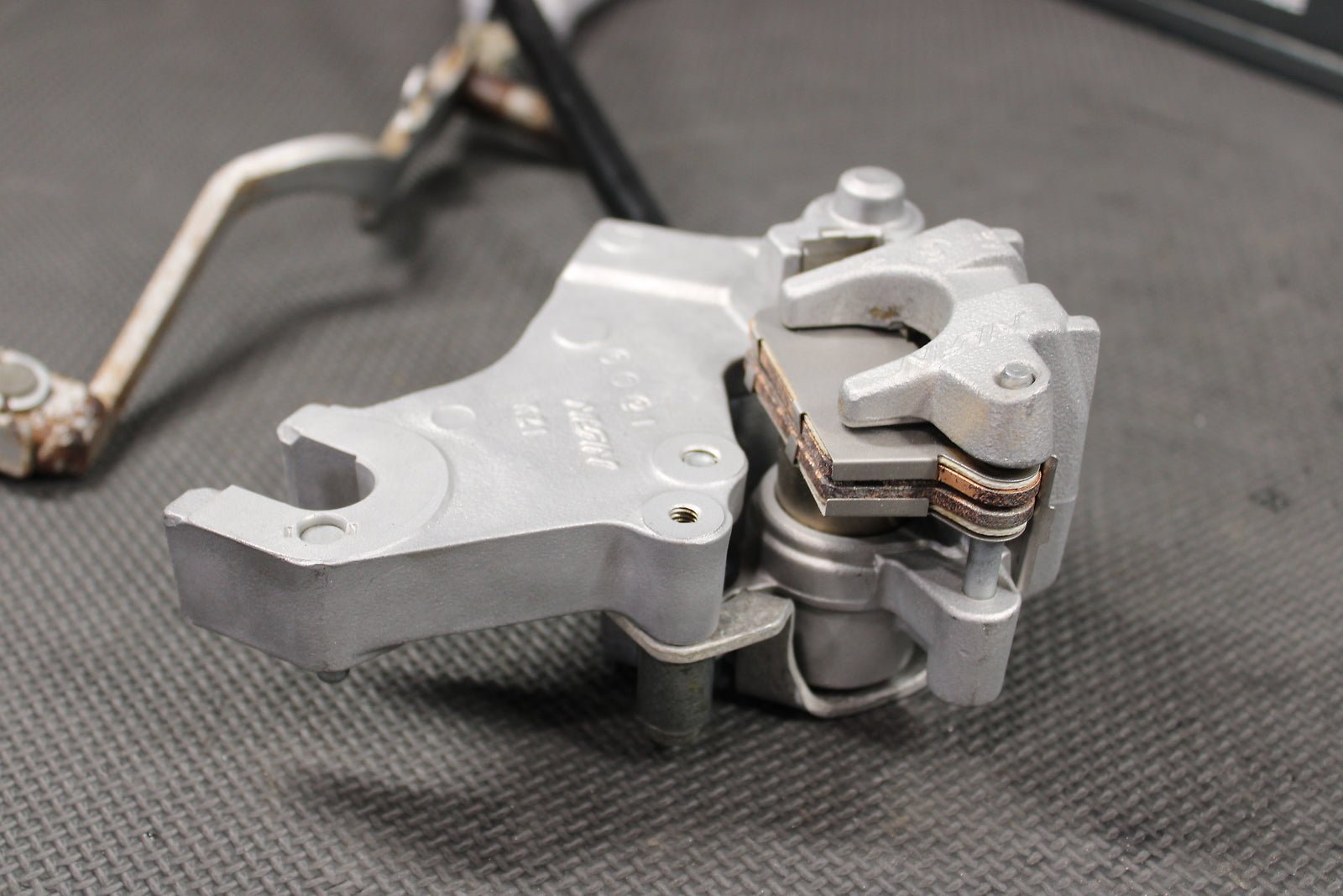 2001 Honda XR250R OEM Nissin Rear Back Brake Caliper Master Cylinder Lever - hggarage