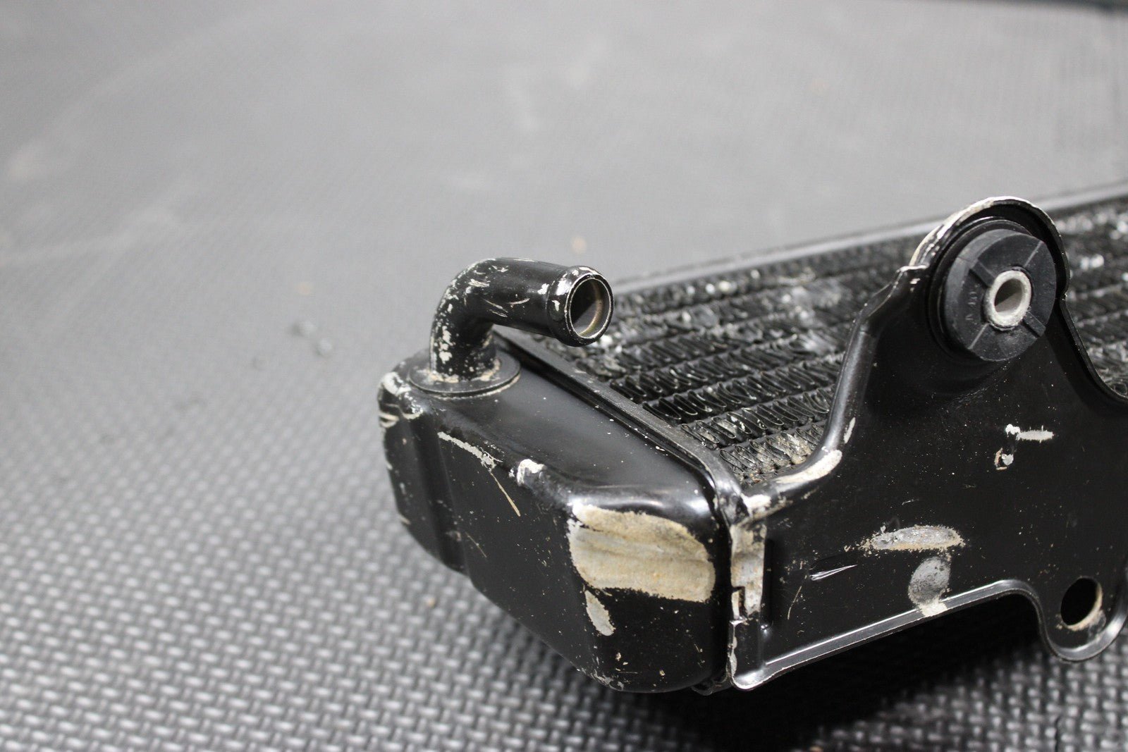 1991 87 - 95 HONDA CR80R OEM ENGINE MOTOR COOLING COOLER RADIATOR 19010 - GS2 - 600 - hggarage