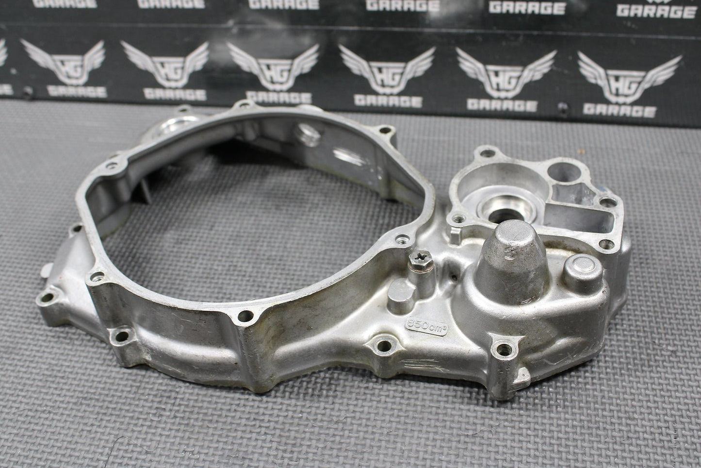1994 92 - 96 HONDA CR250R OEM RIGHT CRANKCASE INNER CLUTCH COVER 11341 - KZ3 - 890 - hggarage
