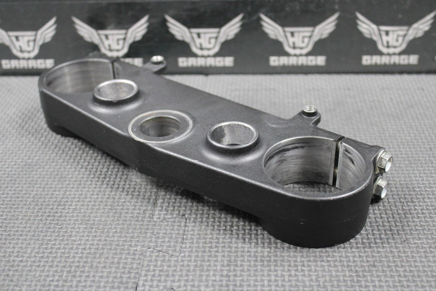 2019 SUZUKI RMZ250 OEM FRONT FORK UPPER TRIPLE TREE CLAMP BRACKET 51311 - 46K00 - hggarage