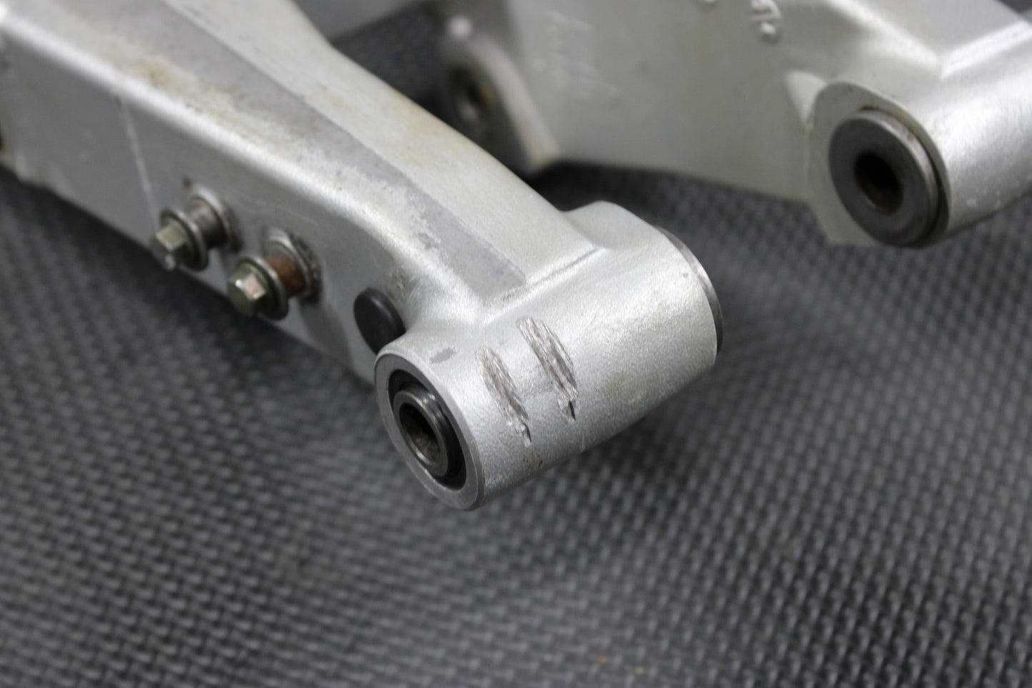 2007 03 - 18 YAMAHA YZ85 OEM SWINGARM SWING ARM SUSPENSION 5PA - 22110 - 00 - 00 - hggarage