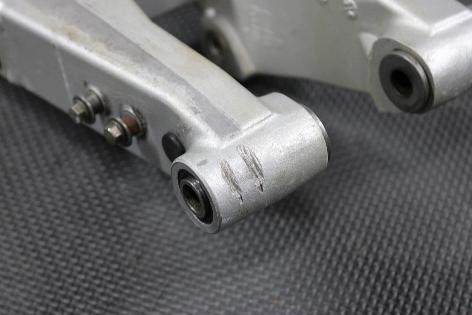 2007 03 - 18 YAMAHA YZ85 OEM SWINGARM SWING ARM SUSPENSION 5PA - 22110 - 00 - 00 - hggarage