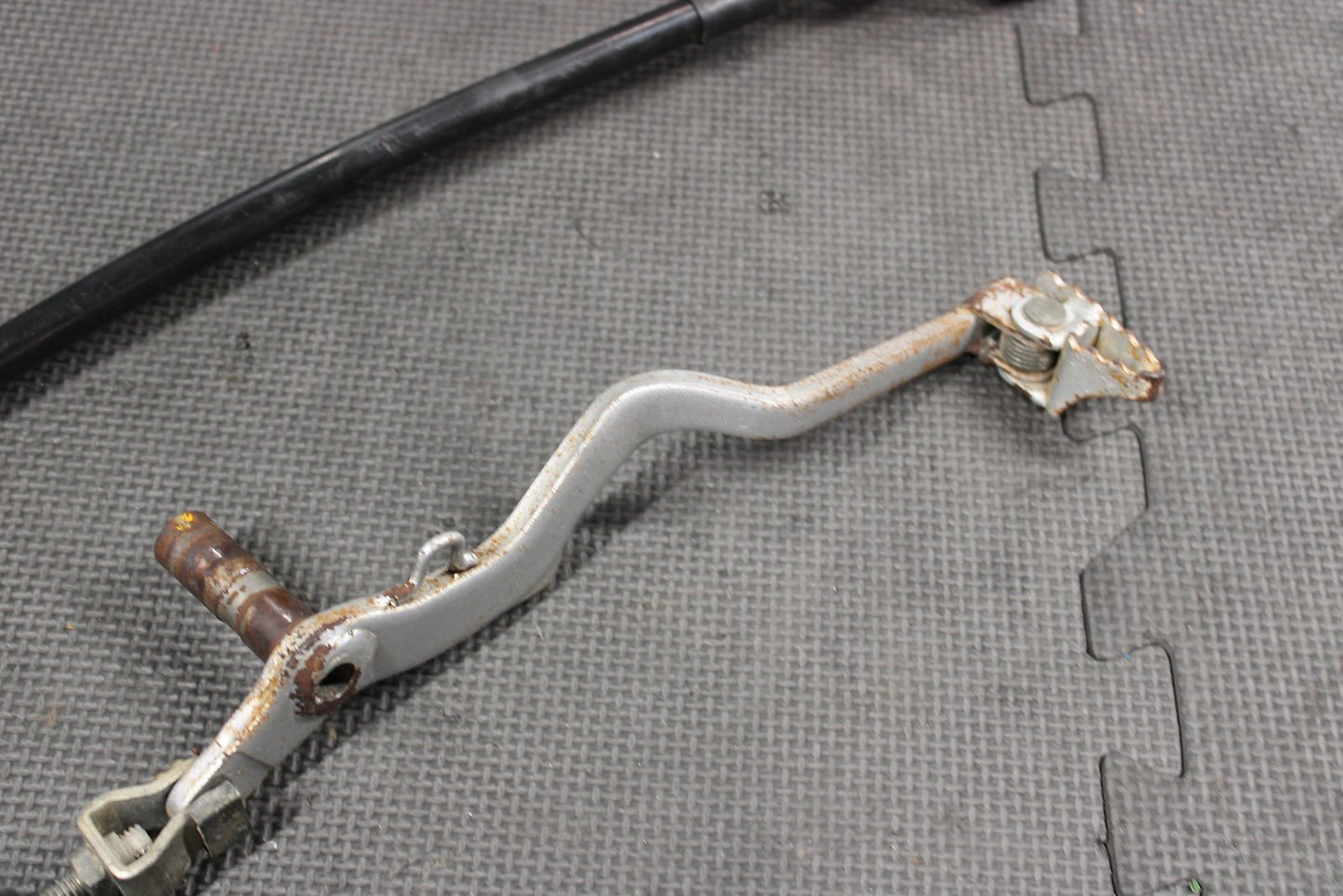 2001 Honda XR250R OEM Nissin Rear Back Brake Caliper Master Cylinder Lever - hggarage