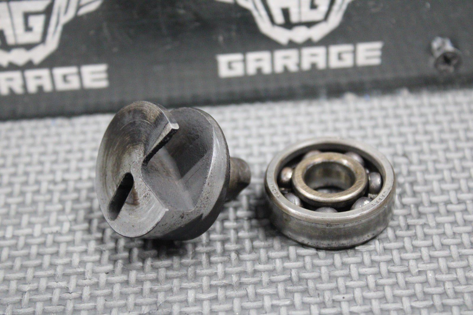 1999 SUZUKI 99 - 00 RM250 OEM MODEL X Y POWER VALVE EXHAUST RH SIDE 11255 - 37E31 - hggarage