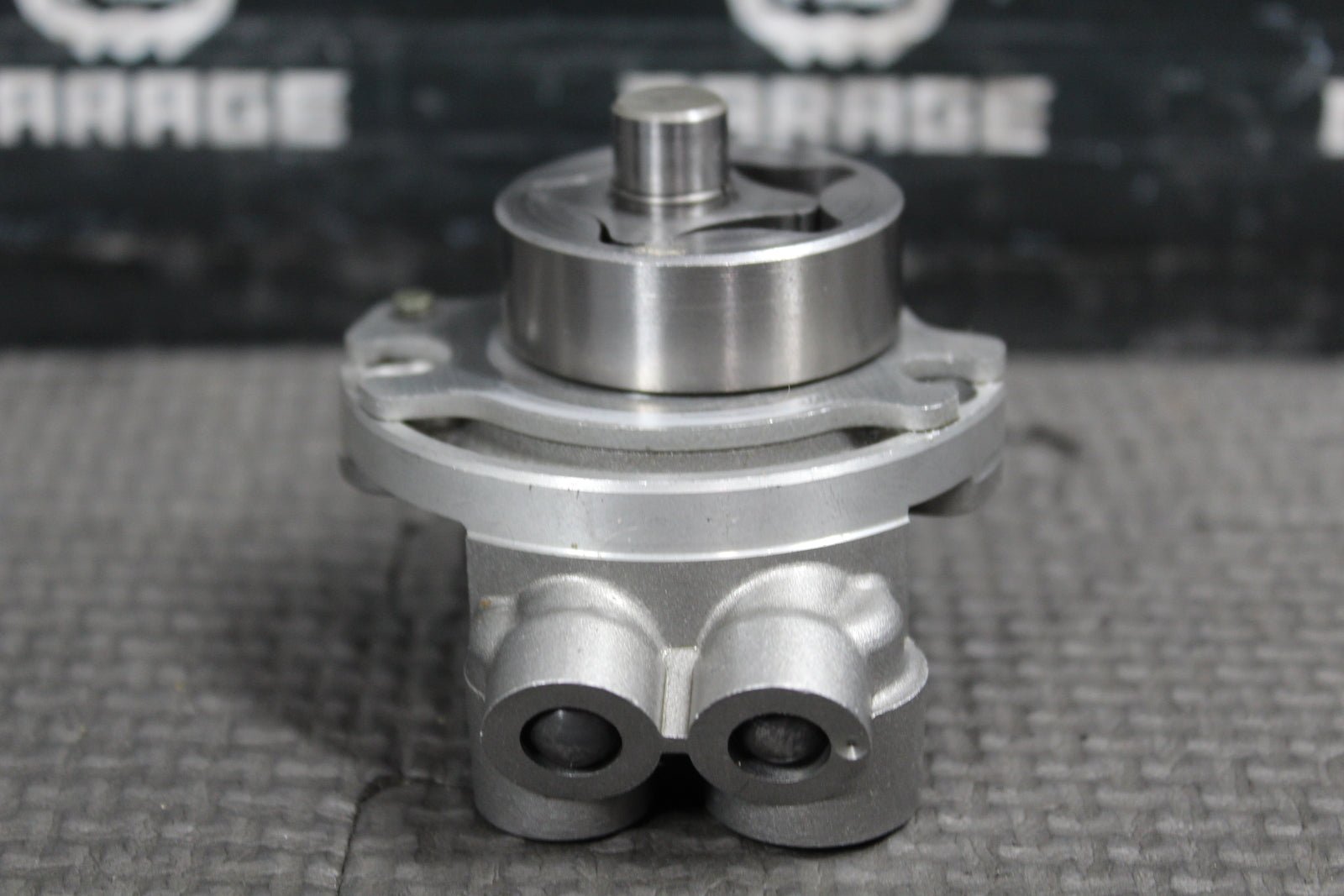 2004 YAMAHA YZ250F OEM ENGINE MOTOR OIL PUMP 5SG - 13300 - 01 - 00 - hggarage