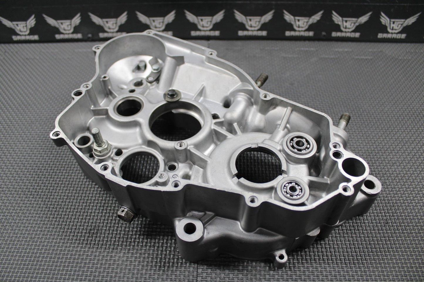 2006 2007 KAWASAKI KX250 OEM RIGHT ENGINE CRANKCASE CRANK CASE 14001 - 0065 GOOD! - hggarage