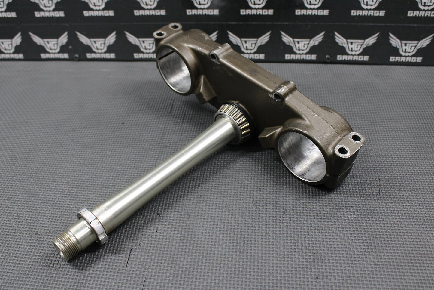2007 2008 KAWASAKI KX250F OEM FRONT FORKS LOWER TRIPLE TREE STEERING STEM CLAMP - hggarage