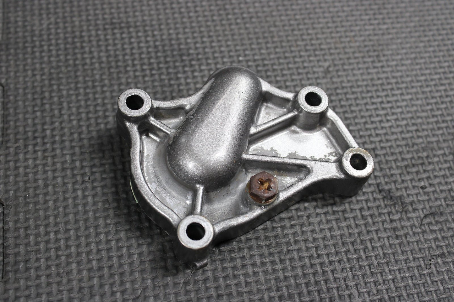 1994 Honda CR250R 92 - 96 OEM Engine Water Pump W Housing Assembly 19215 - KA3 - 740 - hggarage