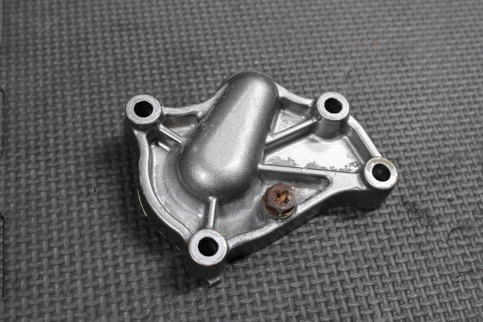 1994 Honda CR250R 92 - 96 OEM Engine Water Pump W Housing Assembly 19215 - KA3 - 740 - hggarage