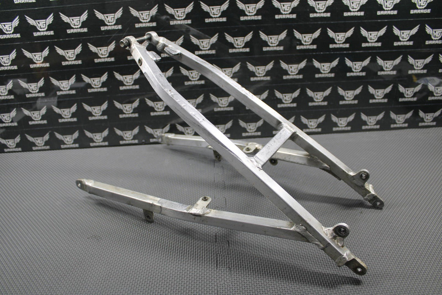 2000 2001 HONDA CR125 CR250R OEM REAR BACK SUB FRAME SUBFRAME 50200 - KZ3 - J30 GOOD - hggarage