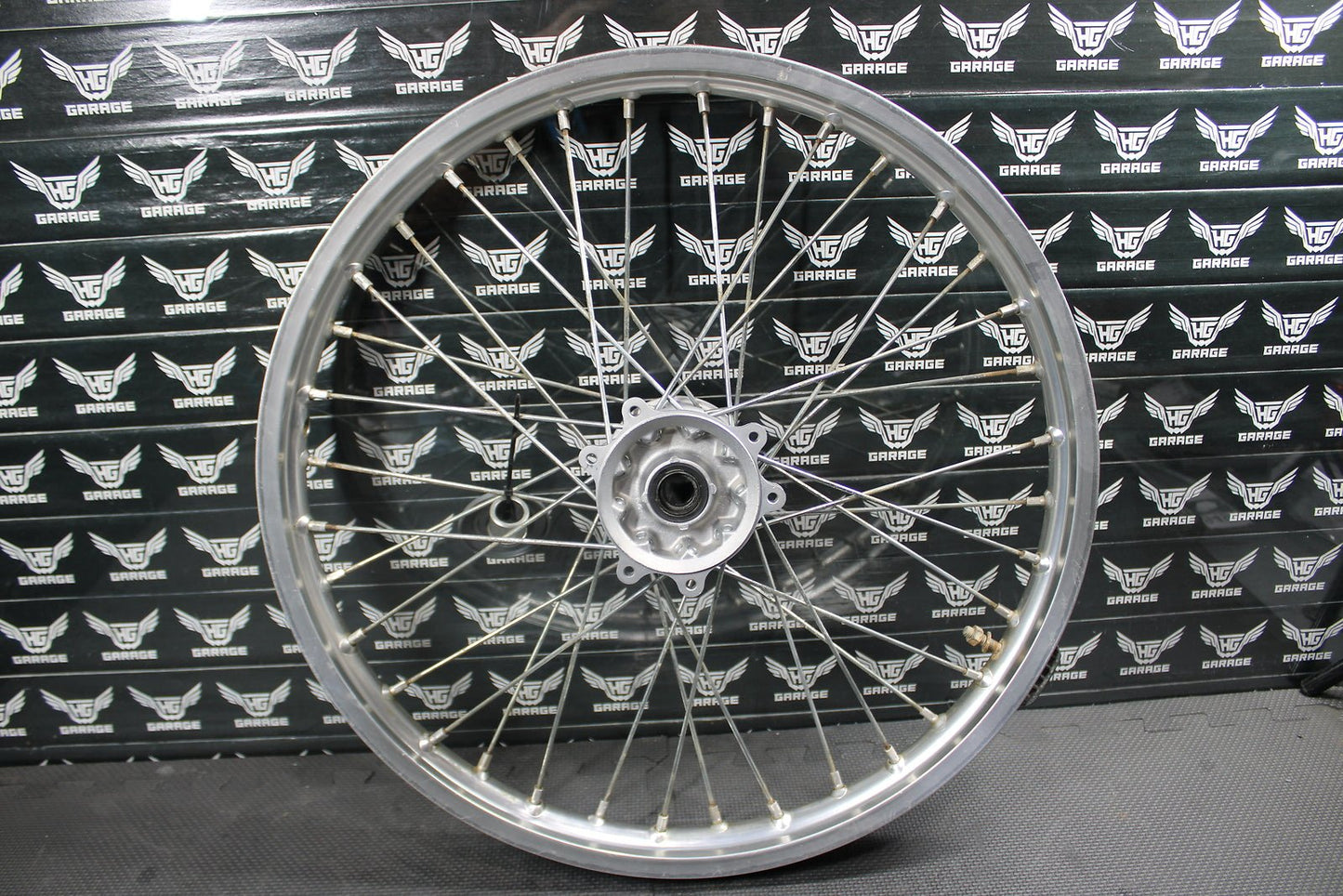 2002 HONDA 02 - 05 CRF450R OEM DID SILVER 21" FRONT WHEEL RIM HUB 44650 - KZ4 - 810 - hggarage