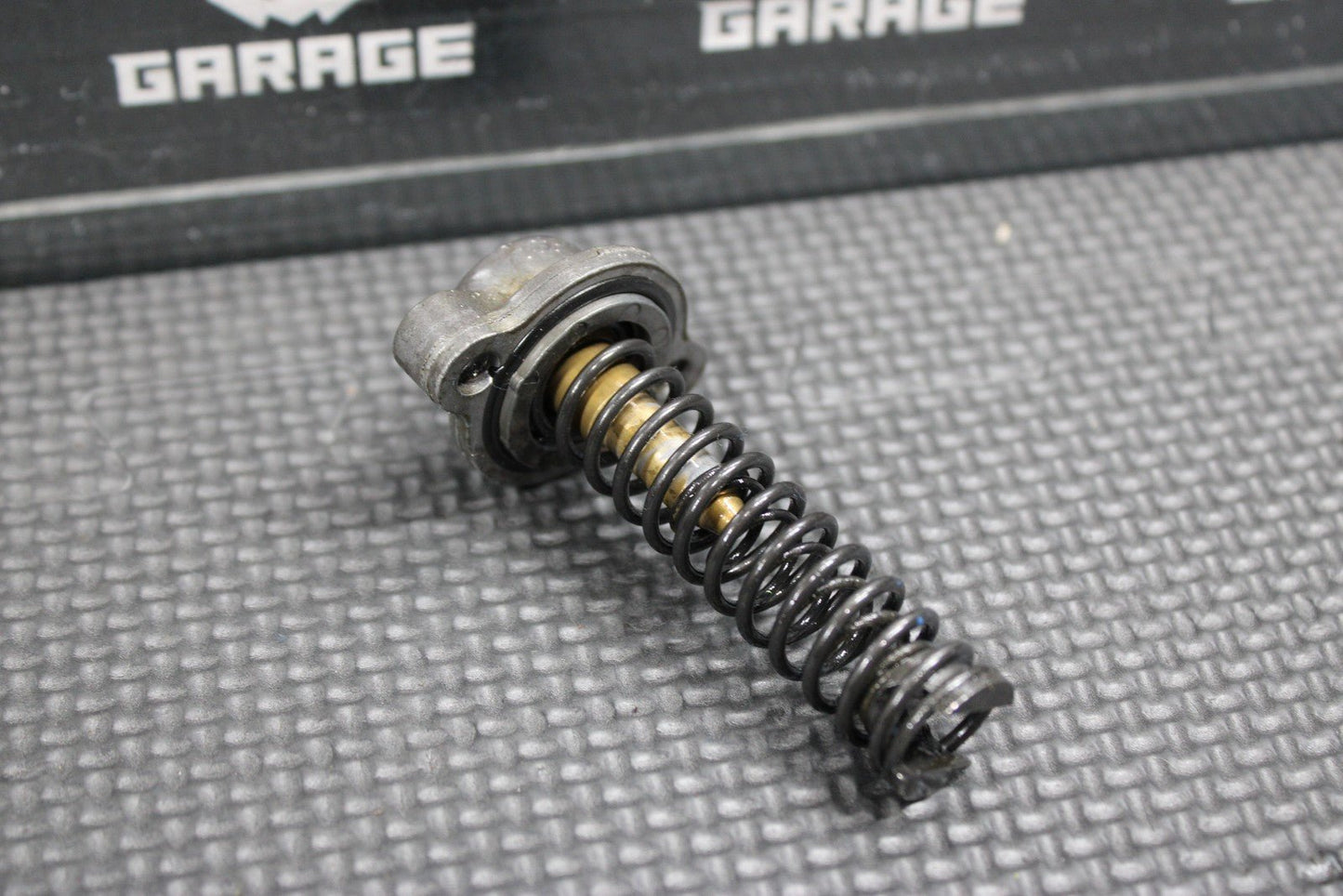 2000 KTM 250 EXC OEM ENGINE POWERVALVE EXHUAST VALVE LINKAGE GOVERNOR - hggarage