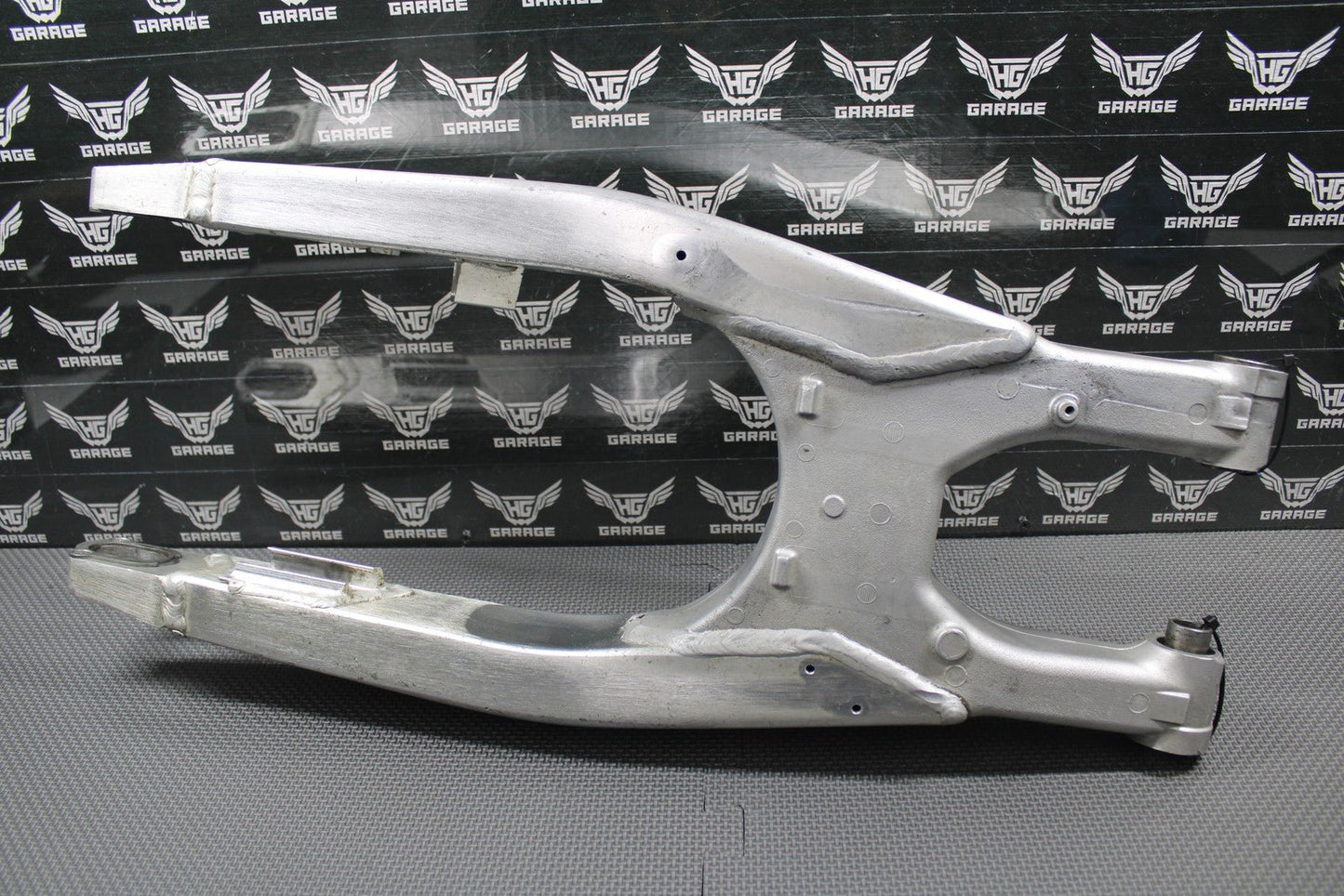 2008 HONDA 08 - 09 CRF250R 08 - 17 CRF250X OEM SWINGARM SWING ARM 52200 - KRN - A10 GOOD - hggarage