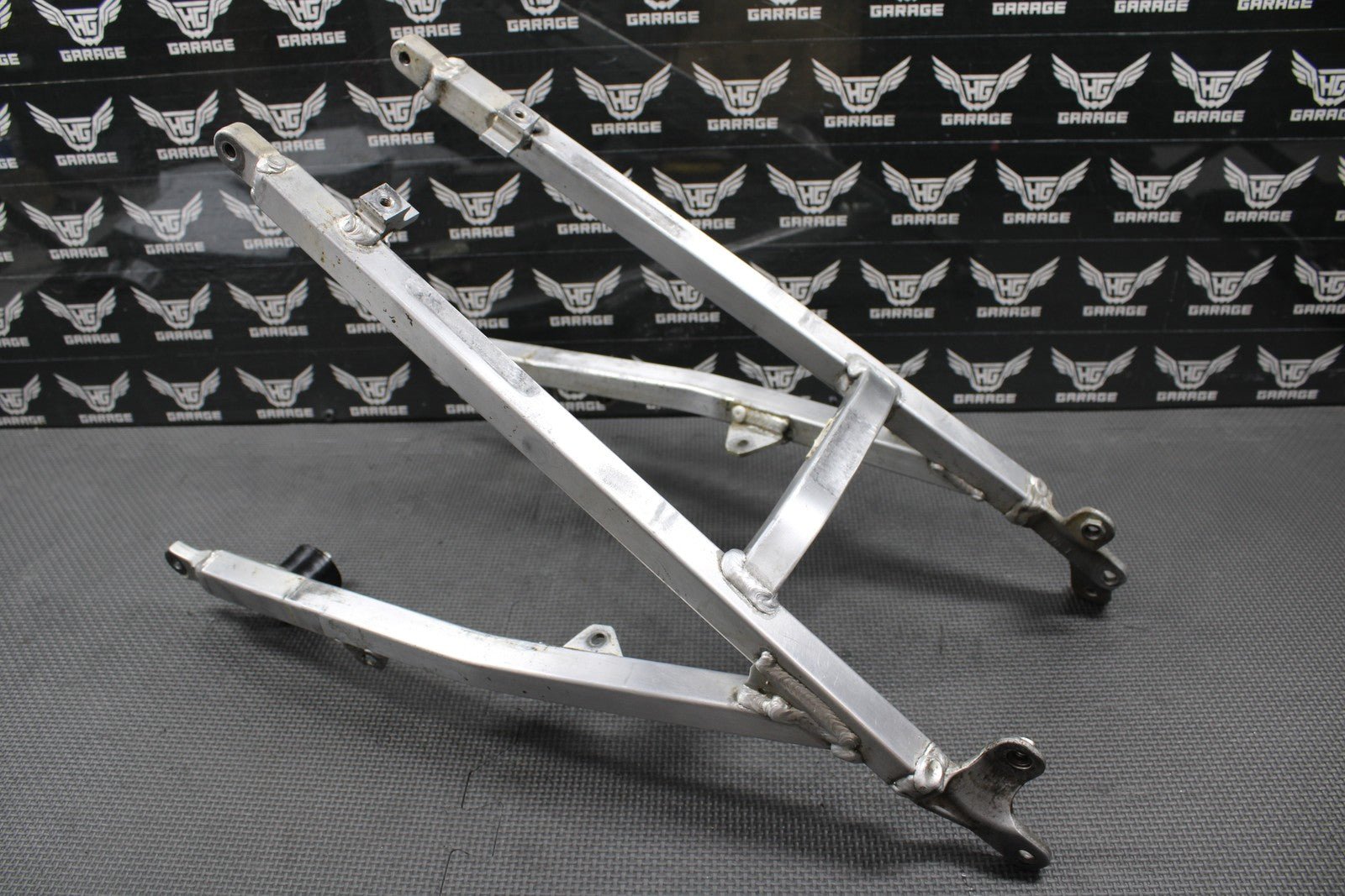 2010 2011 YAMAHA YZ250F OEM REAR BACK SUB FRAME SUBFRAME RAIL 17D - 21190 - 00 - 00 - hggarage