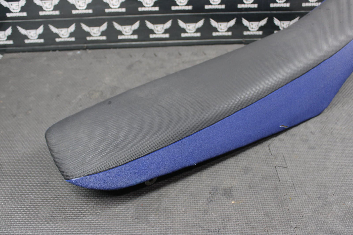 2008 SUZUKI RMZ250 OEM SEAT SADDLE 45100 - 10H01 - FNN - hggarage