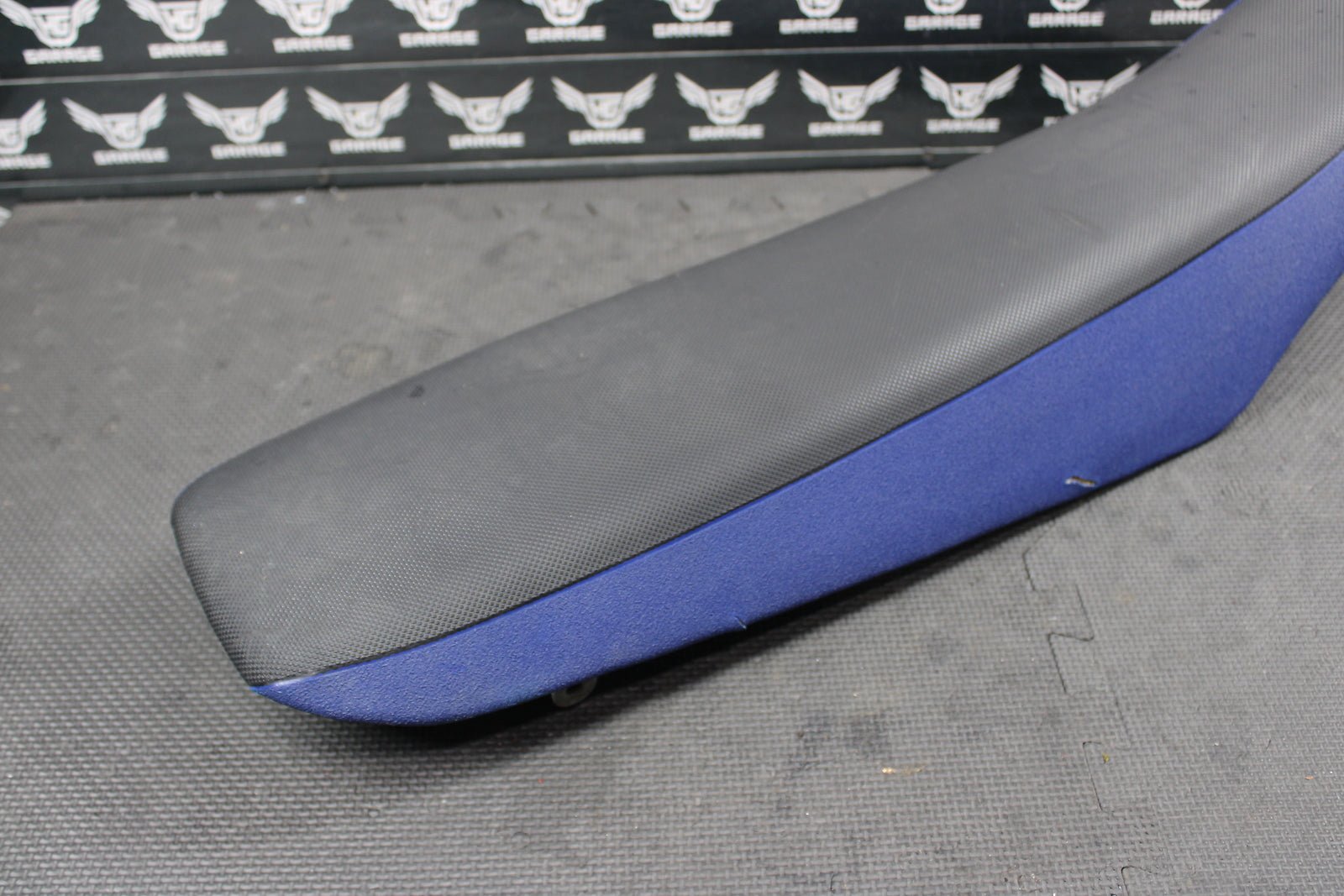 2008 SUZUKI RMZ250 OEM SEAT SADDLE 45100 - 10H01 - FNN - hggarage
