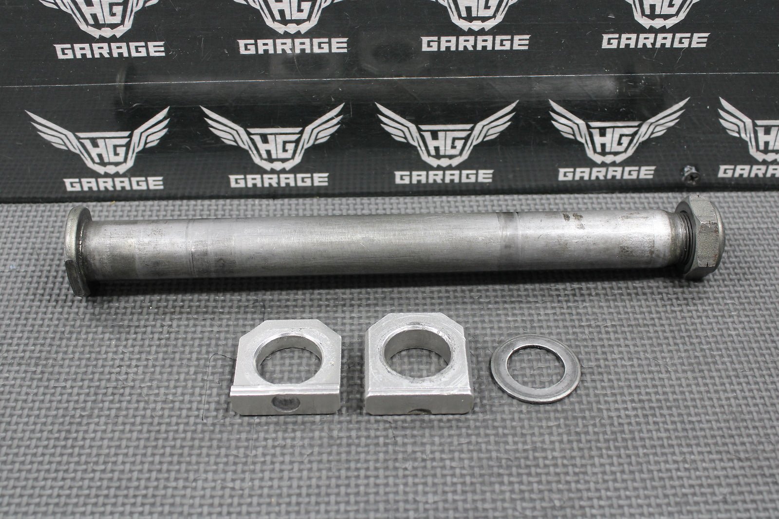 2018 SUZUKI RMZ450 OEM REAR AXLE BACK WHEEL RIM PIVOT BOLT AXLE 64711 - 35G10 - hggarage
