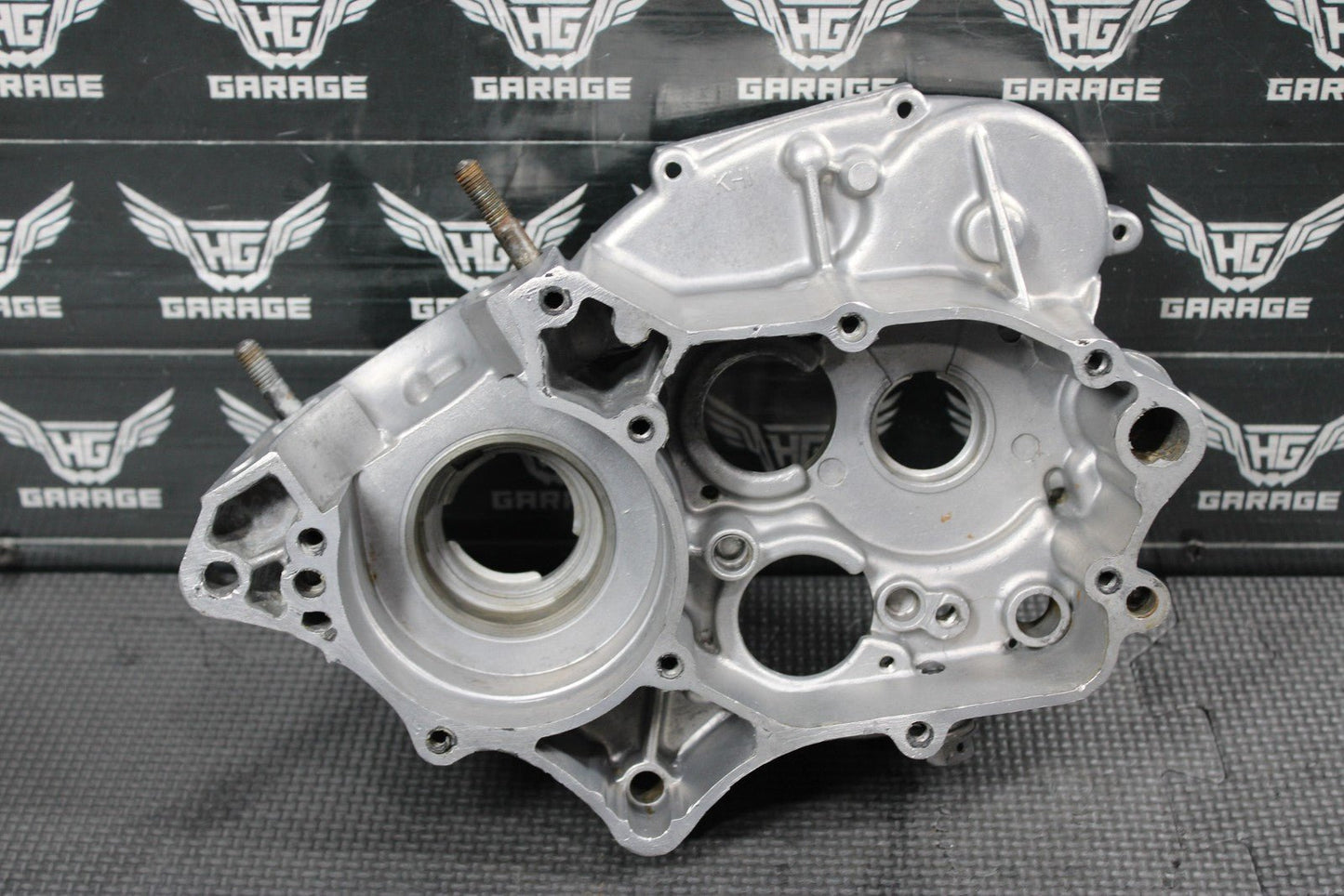 2001 KAWASAKI 01 - 05 KX100 KX85 OEM LEFT RIGHT ENGINE MOTOR CRANKCASE CRANK CASES - hggarage