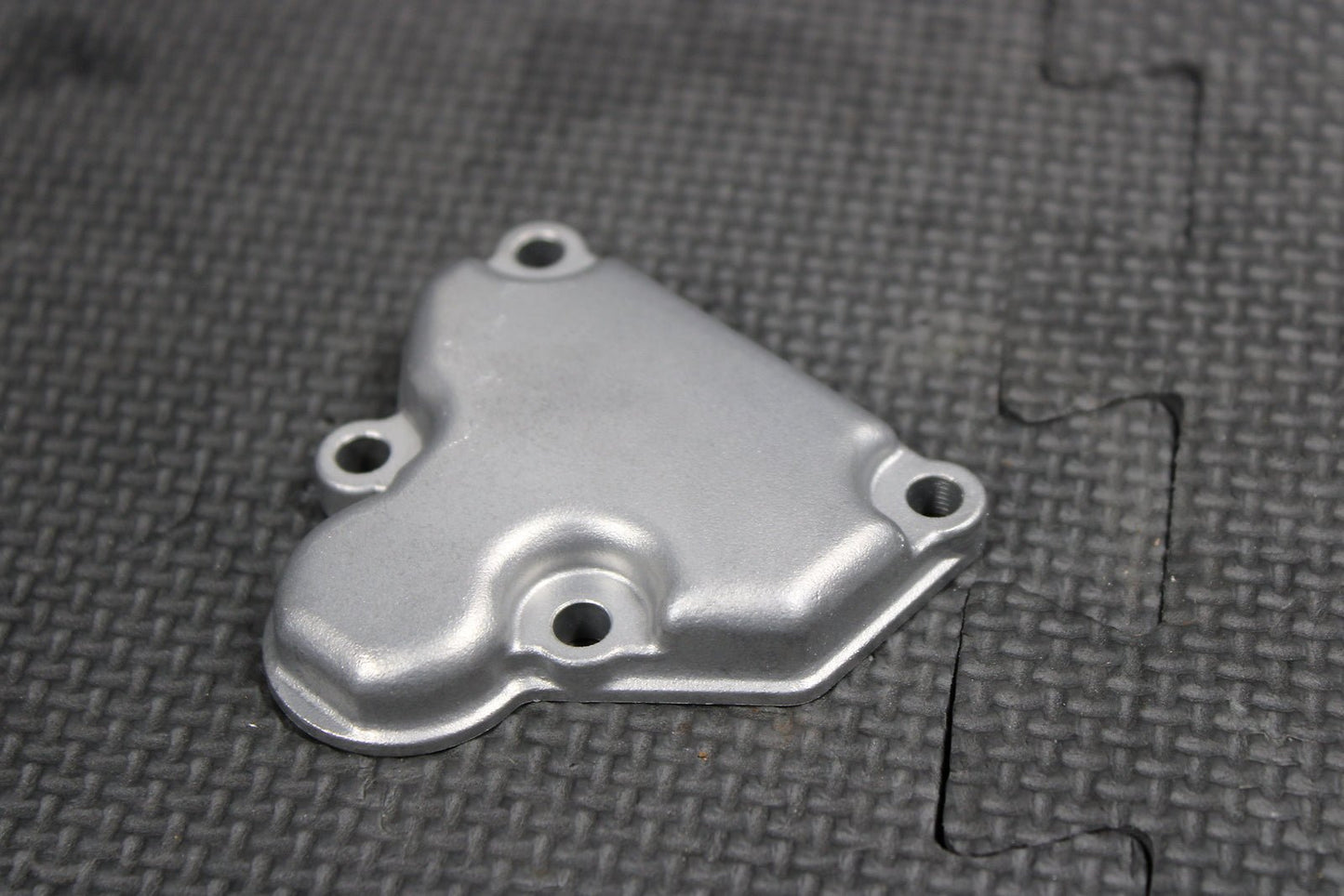 1998 KAWASAKI KX250 OEM ENGINE POWER VALVE COVER 14090 - 1219 14091 - 019 - hggarage