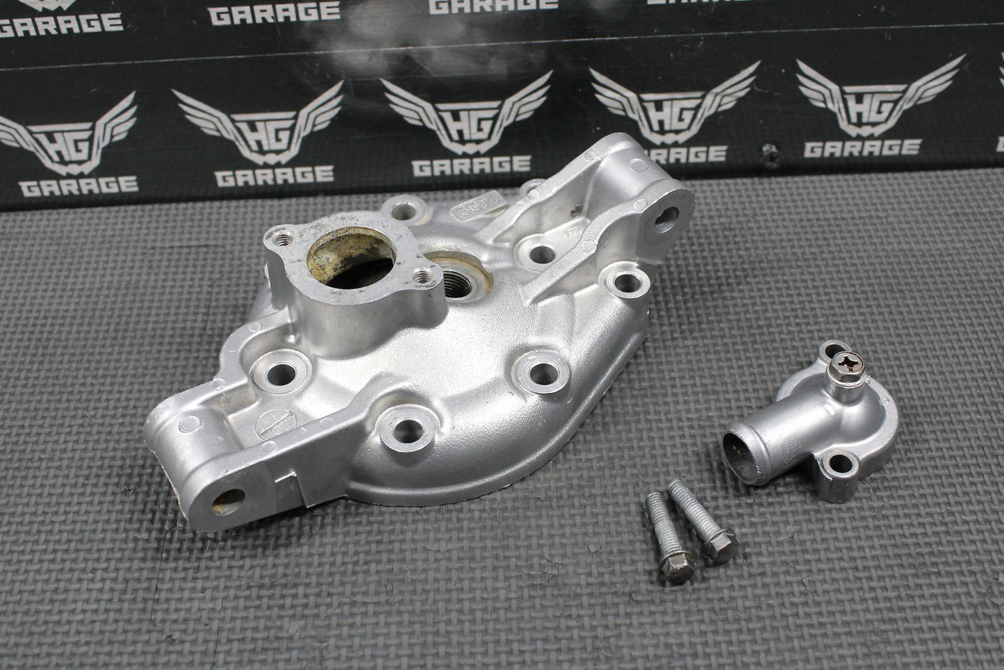 1999 95 - 06 KAWASAKI KDX200 OEM ENGINE MOTOR CYLINDER HEAD COVER DOME 11001 - 1409 - hggarage