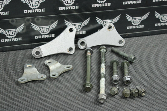 2004 YAMAHA 04-06 WR450F YZ450F OEM ENGINE MOTOR MOUNT STAY BRACKETS