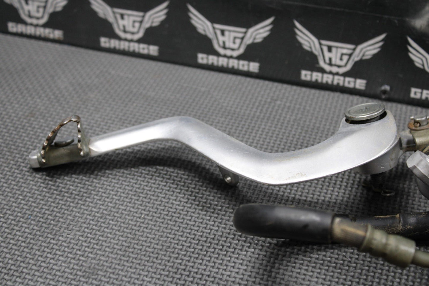2009 YAMAHA YZ450F OEM NISSIN REAR BACK BRAKE CALIPER MASTER CYLINDER LEVER LINE - hggarage