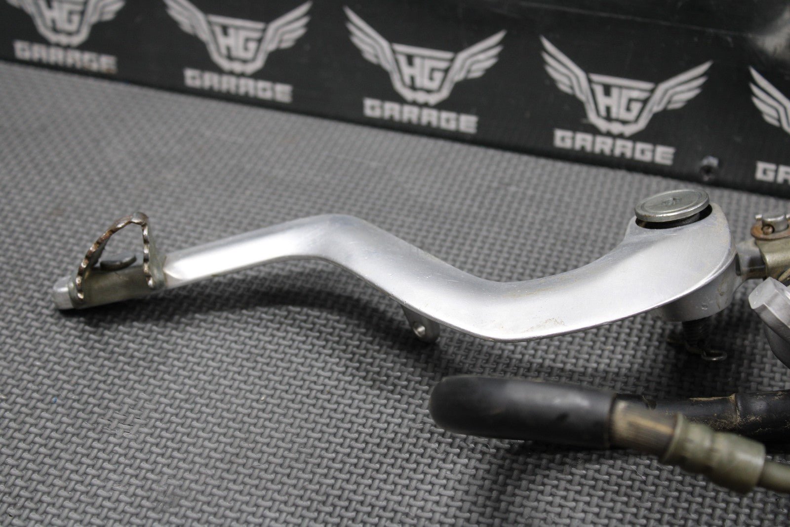 2009 YAMAHA YZ450F OEM NISSIN REAR BACK BRAKE CALIPER MASTER CYLINDER LEVER LINE - hggarage