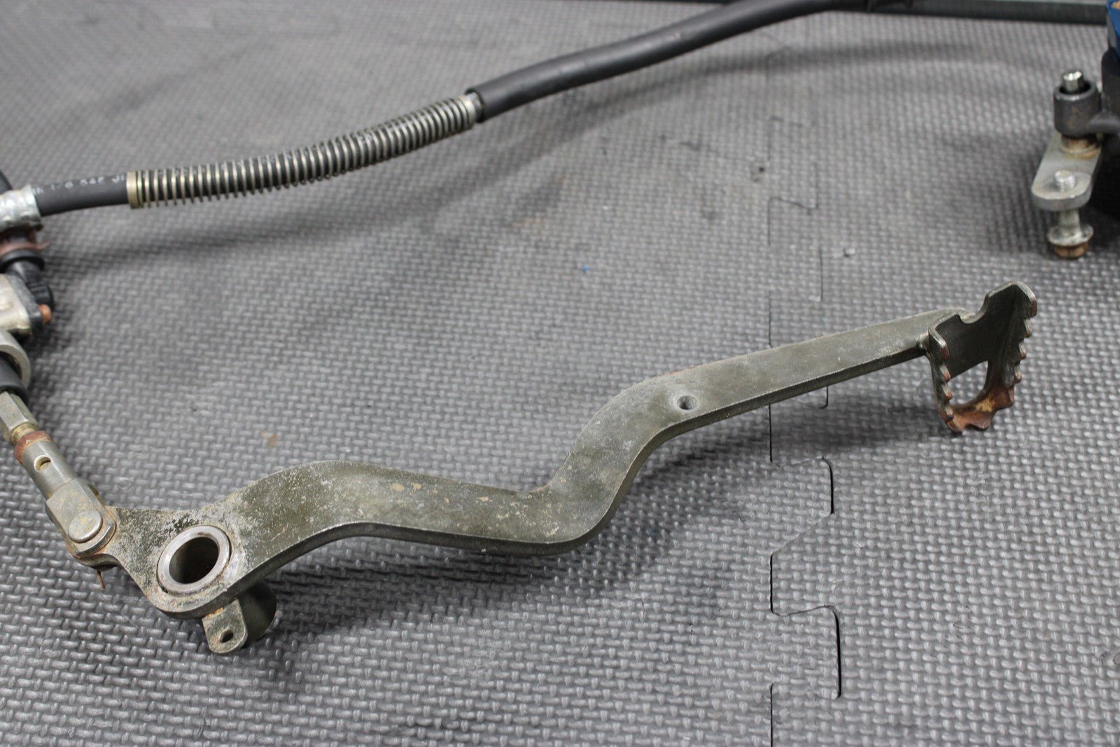 1991 YAMAHA 87 - 01 BANSHEE 350 OEM NISSIN REAR BACK BRAKE CALIPER MASTER CYLINDER - hggarage