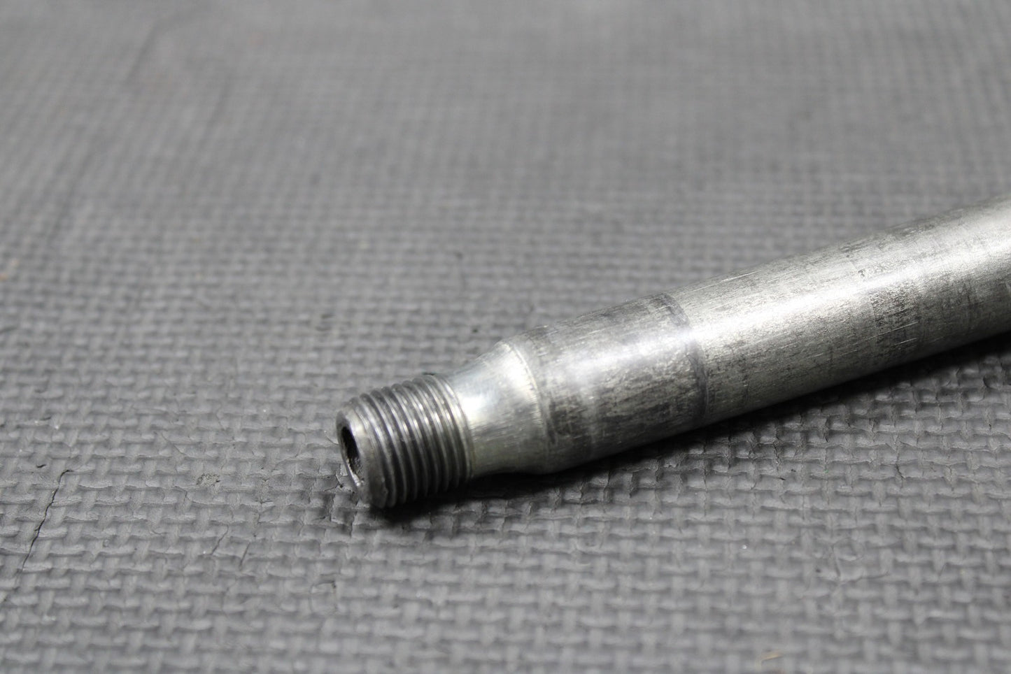 2005 HONDA CRF450R OEM FRONT WHEEL RIM AXLE PIVOT BOLT SHAFT 44301 - MEN - 000 - hggarage