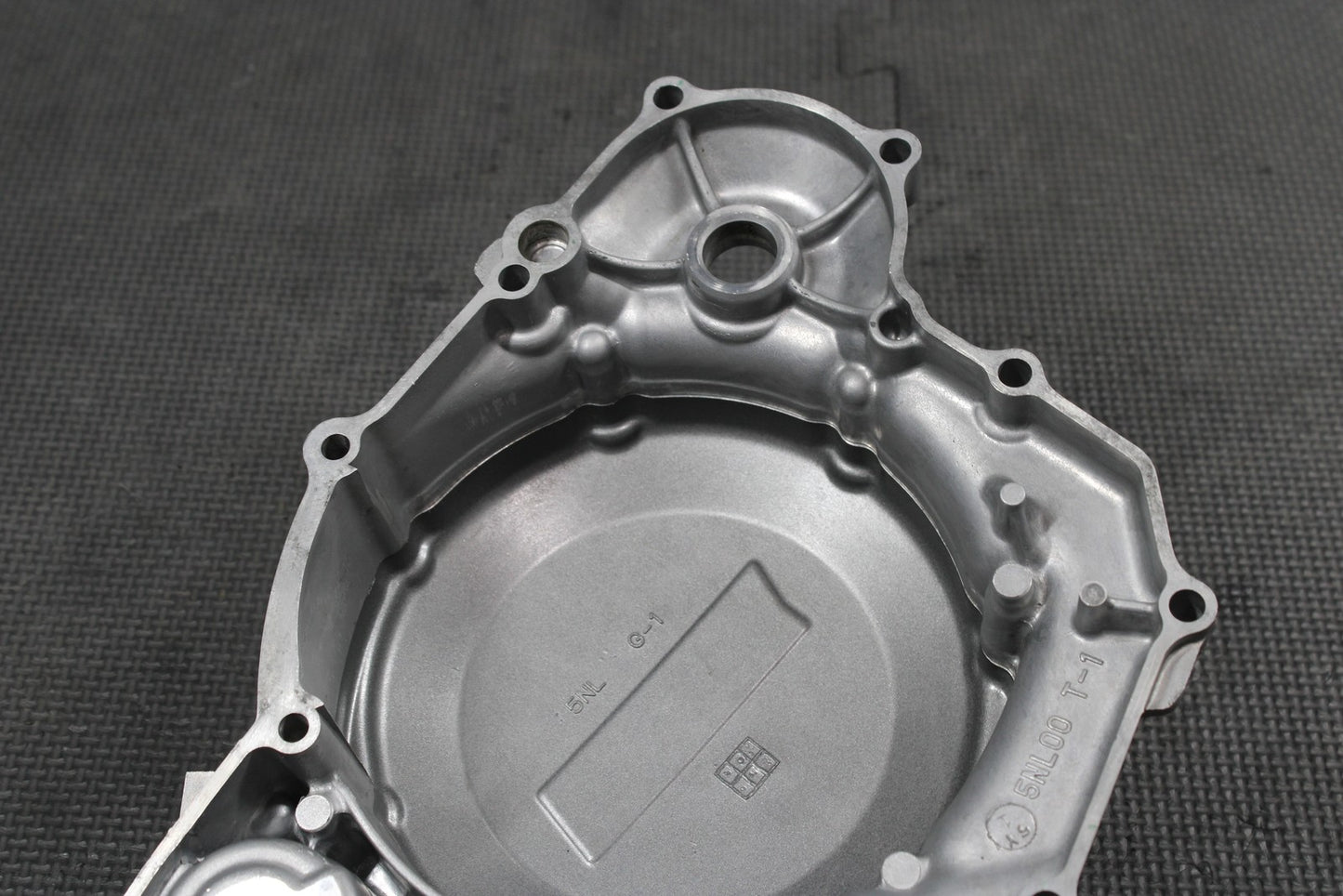 2006 YAMAHA YZ250F OEM INNER OUTER RIGHT SIDE CLUTCH COVER 5NL - 15415 - 00 - 00 - hggarage