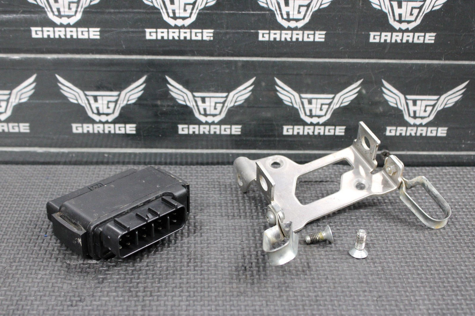 2006 YAMAHA YZ450F OEM ECU COMPUTER CONTROLLER UNIT ECM CDI 2S2 - 85540 - 00 - 00 - hggarage