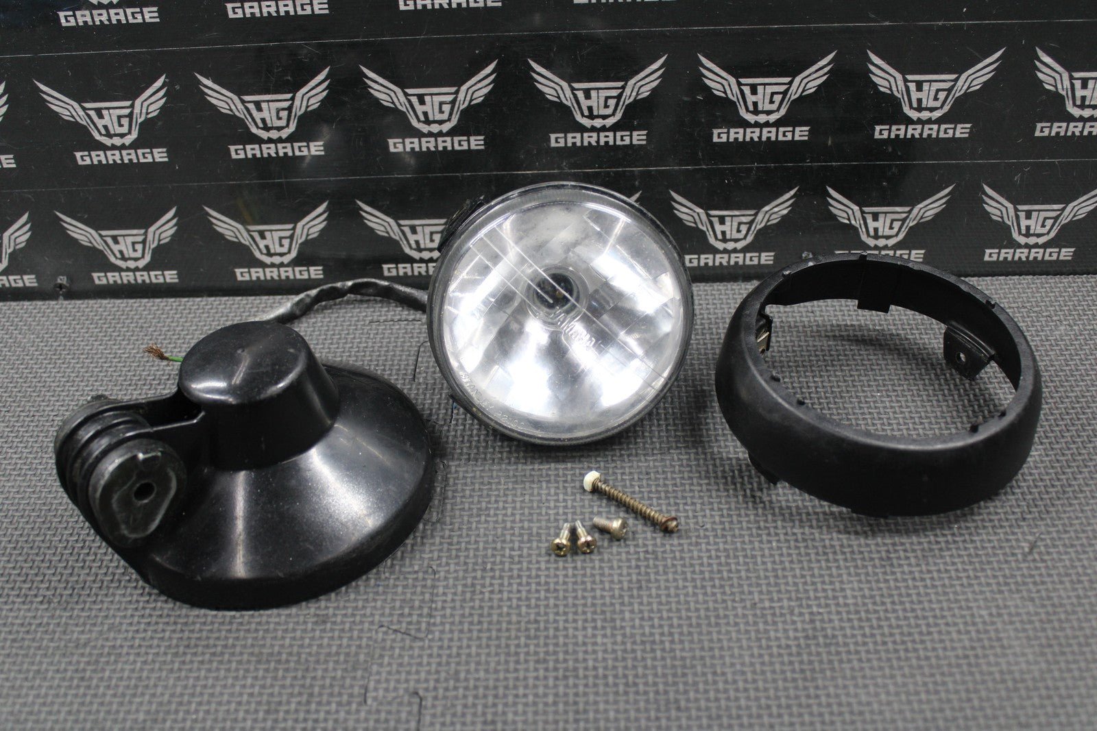 2001 YAMAHA BANSHEE YFZ350 OEM FRONT HEAD LIGHT LAMP HEADLIGHT HOUSING PARTS - hggarage