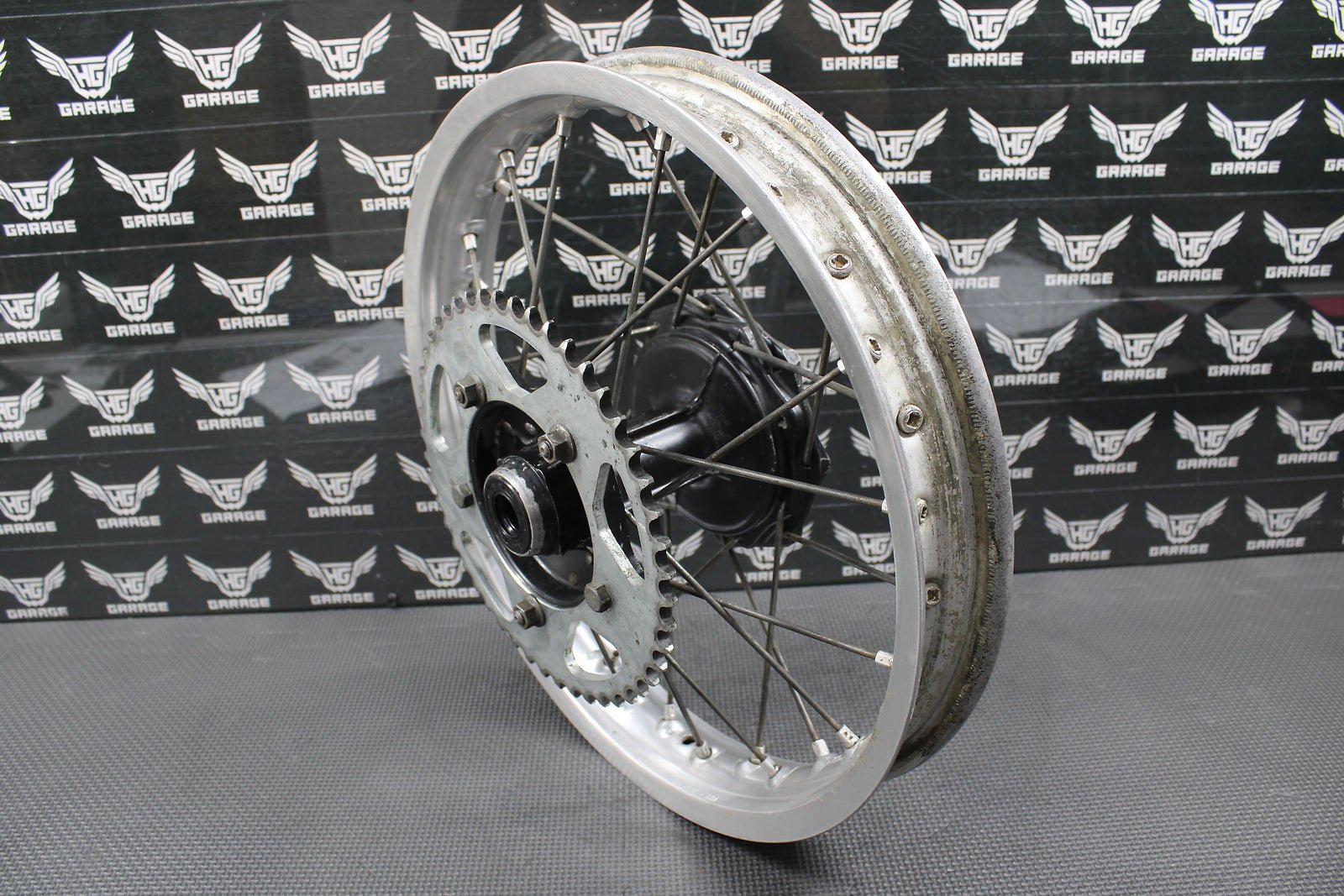1984 1985 KAWASAKI KX80 OEM REAR BACK WHEEL RIM HUB 14 X 1.60 41034 - 1169 - hggarage