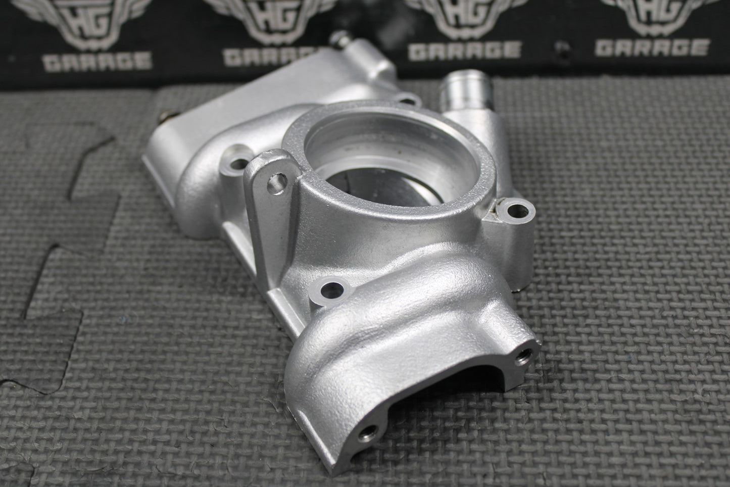 1999 2000 HUSQVARNA WR250 CR250 OEM CYLINDER EXHAUST FLANGE HTS COVER 800086853 - hggarage