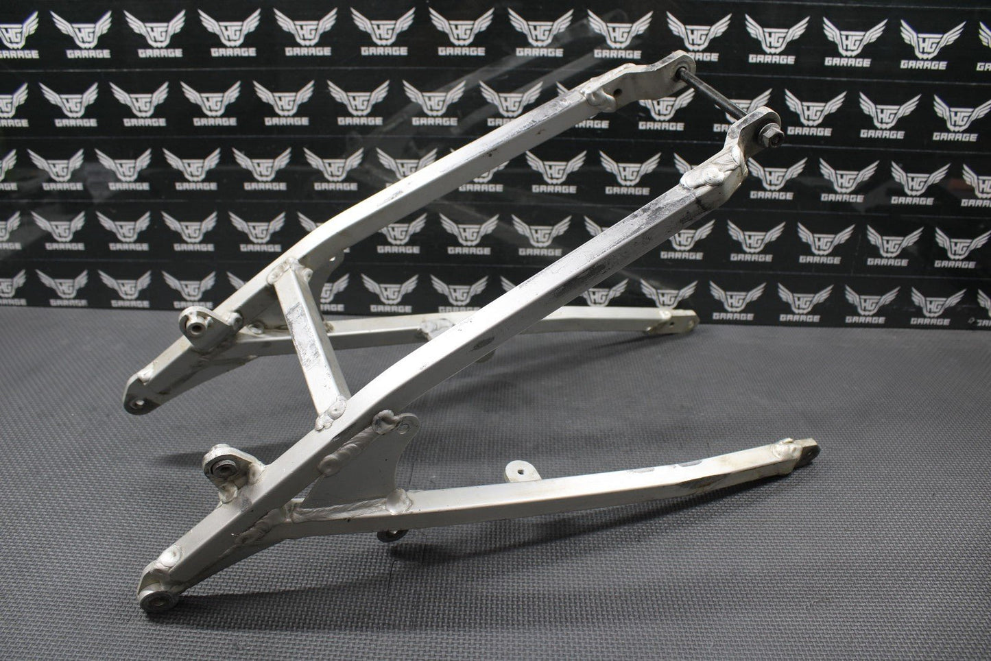 1998 SUZUKI 96 - 00 RM125 RM250 OEM REAR BACK SUB FRAME SUBFRAME RAIL 41200 - 36E00 - hggarage