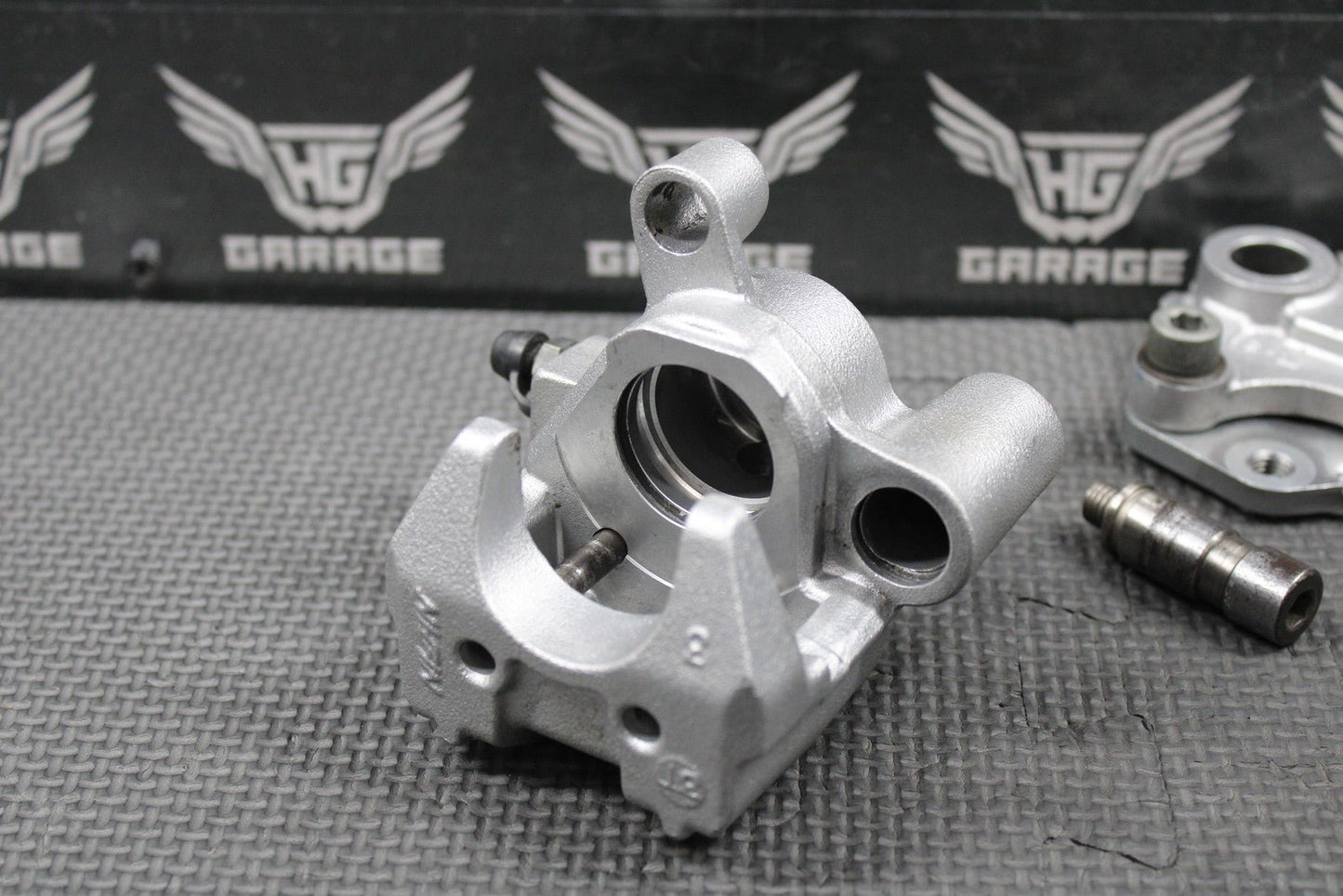 2015 KAWASAKI 04 - 22 KX85 KX100 OEM NISSIN REAR BACK BRAKE CALIPER 43080 - 5134 - hggarage