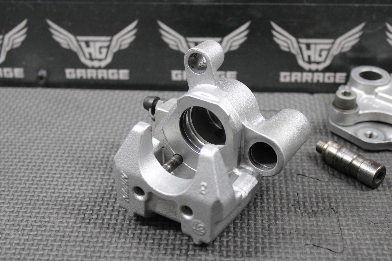 2015 KAWASAKI 04 - 22 KX85 KX100 OEM NISSIN REAR BACK BRAKE CALIPER 43080 - 5134 - hggarage