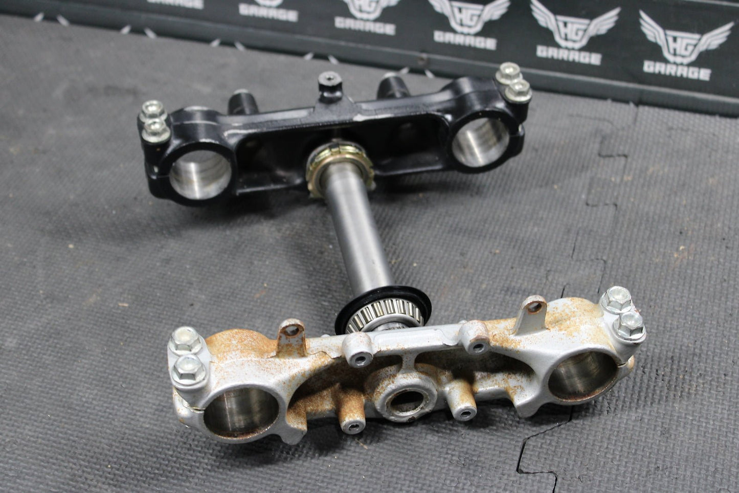 1997 Honda XR200R 1990 1991 / 93 - 02 OEM Front Forks Lower Upper Triple Tree Stem - hggarage