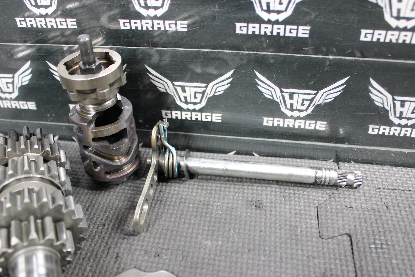 2007 YAMAHA YZ450F OEM ENGINE TRANSMISSION TRANNY ASSEMBLY GEARS - hggarage