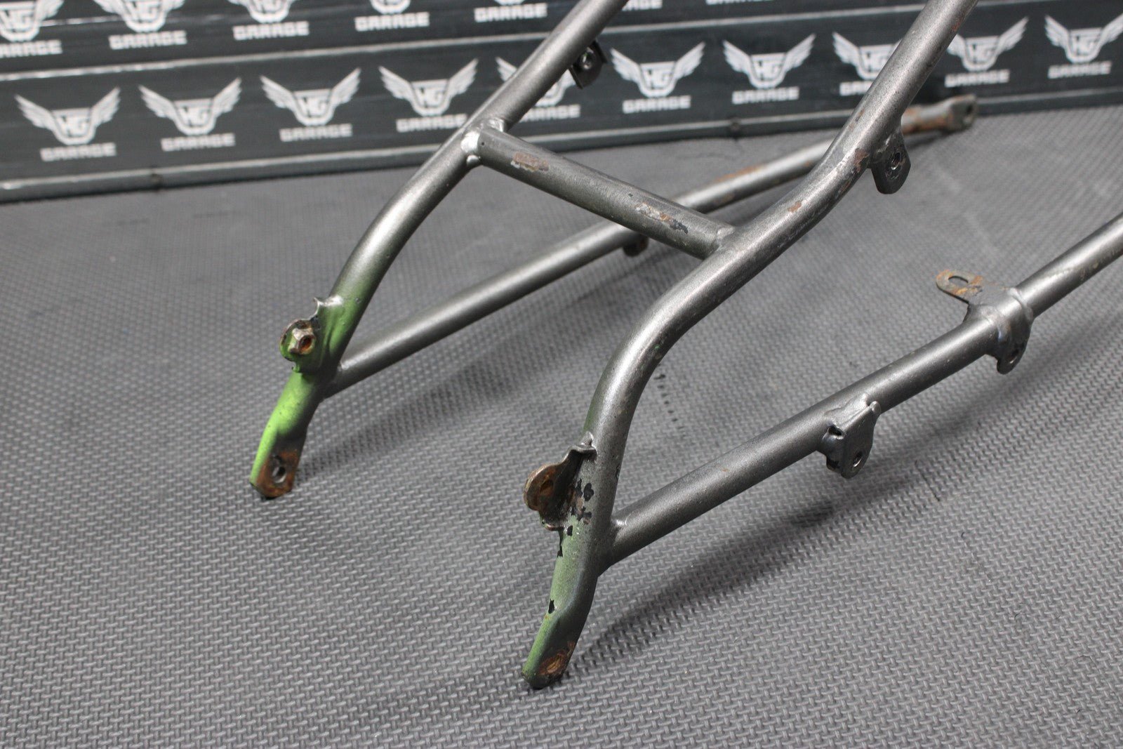 1997 KAWASAKI 95 - 97 KX125 KX250 OEM REAR BACK SUB FRAME SUBFRAME 32160 - 1397 - CC - hggarage
