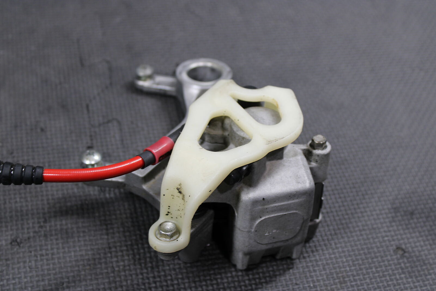 2000 HONDA CR250R OEM NISSIN REAR BACK BRAKE CALIPER MASTER CYLINDER LEVER