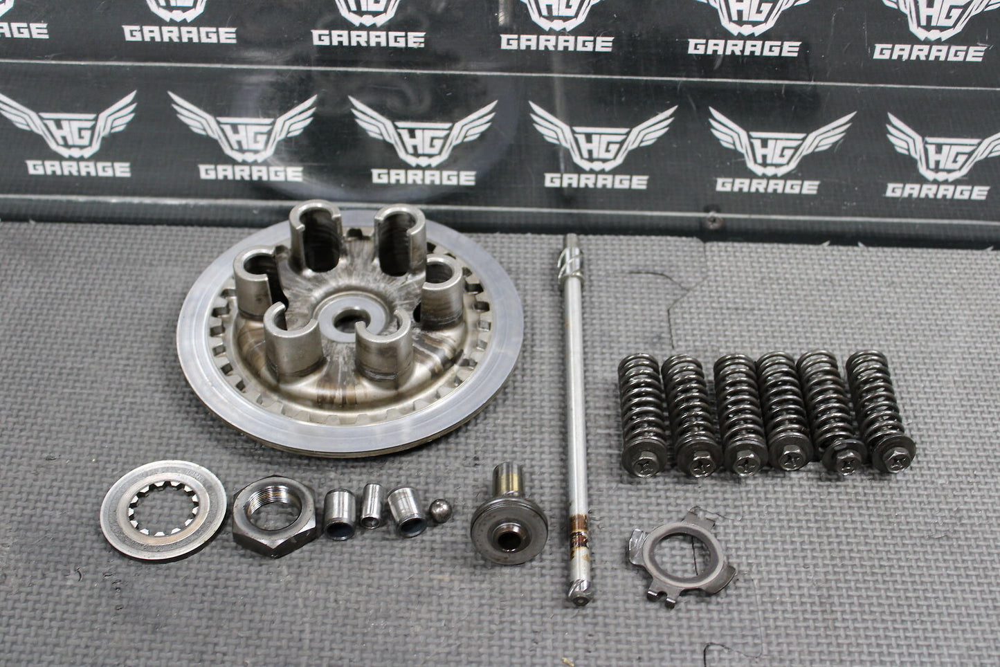 2008 YAMAHA YZ450F OEM CLUTCH SPRING PRESSURE PLATE HARDWARE ASSEMBLY