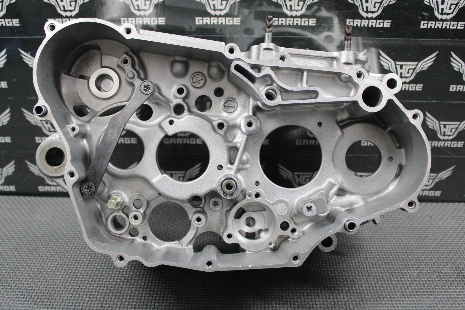 2003 KAWASAKI KLX400SR DRZ400 OEM LEFT RIGHT CRANKCASE CRANK CASE SET 14001 - S015 - hggarage