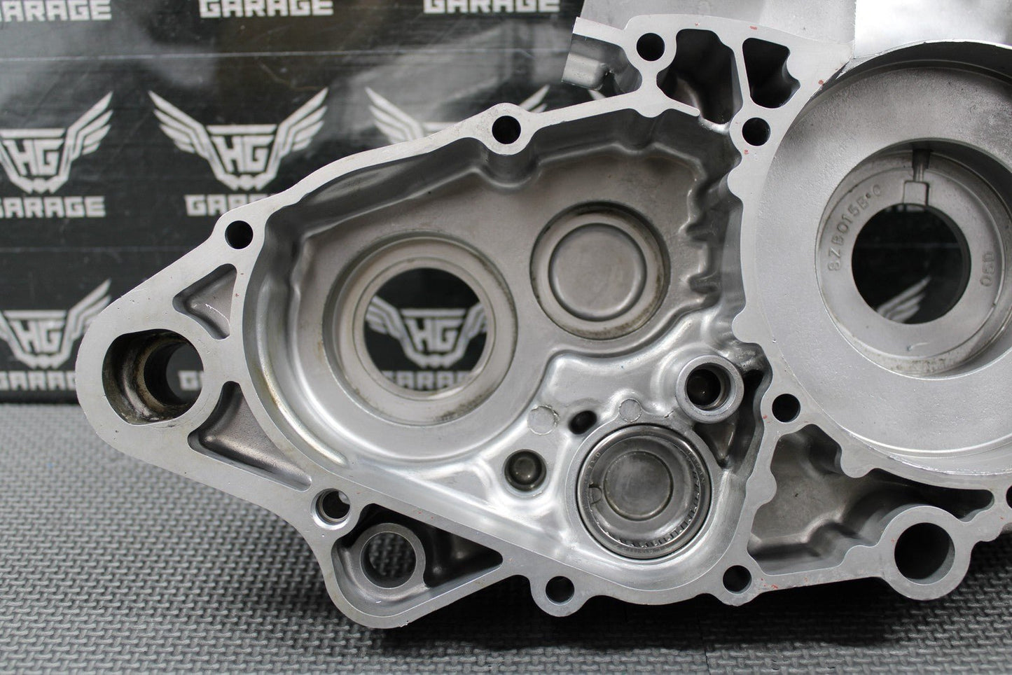 1995 SUZUKI RMX250 MODEL S OEM LEFT ENGINE MOTOR CRANKCASE CRANK CASE 11301 - 4486 - hggarage