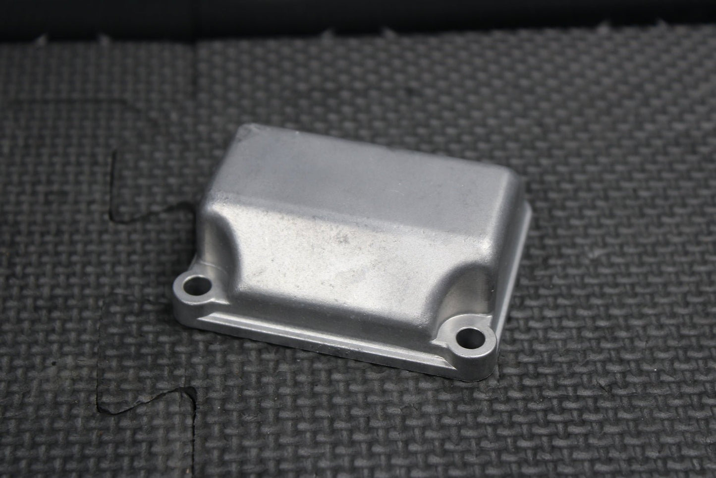 1998 KAWASAKI KX250 OEM ENGINE POWER VALVE COVER 14090 - 1219 14091 - 019 - hggarage