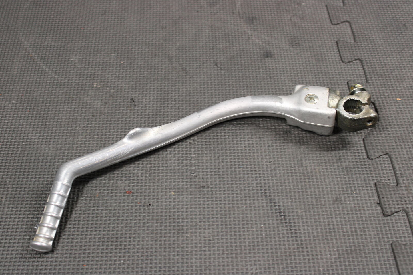 2001 HONDA XR250R OEM KICKSTART KICK START PEDAL LEVER SHIFTER 28300-KCE-670