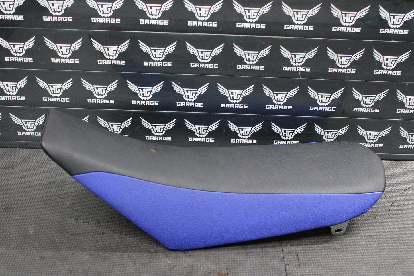 2009 Yamaha TTR110E OEM Seat Saddle Cushion Assembly 5B6 - 24710 - 01 - 00 - hggarage