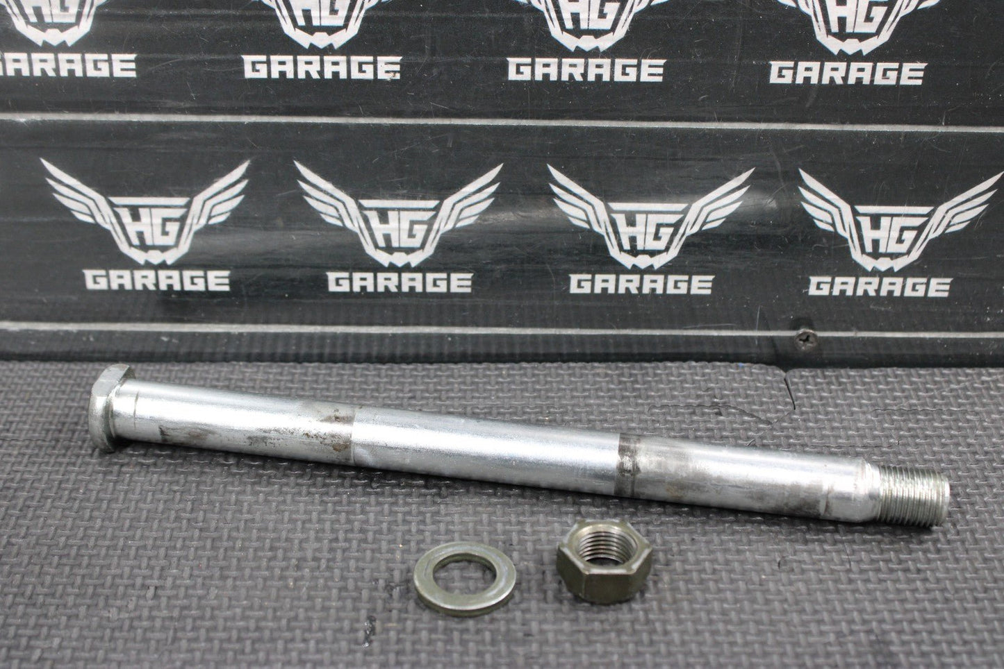 2005 YAMAHA YZ450F OEM REAR BACK SWINGARM BOLT SUSPENSION PIVOT MINT! - hggarage