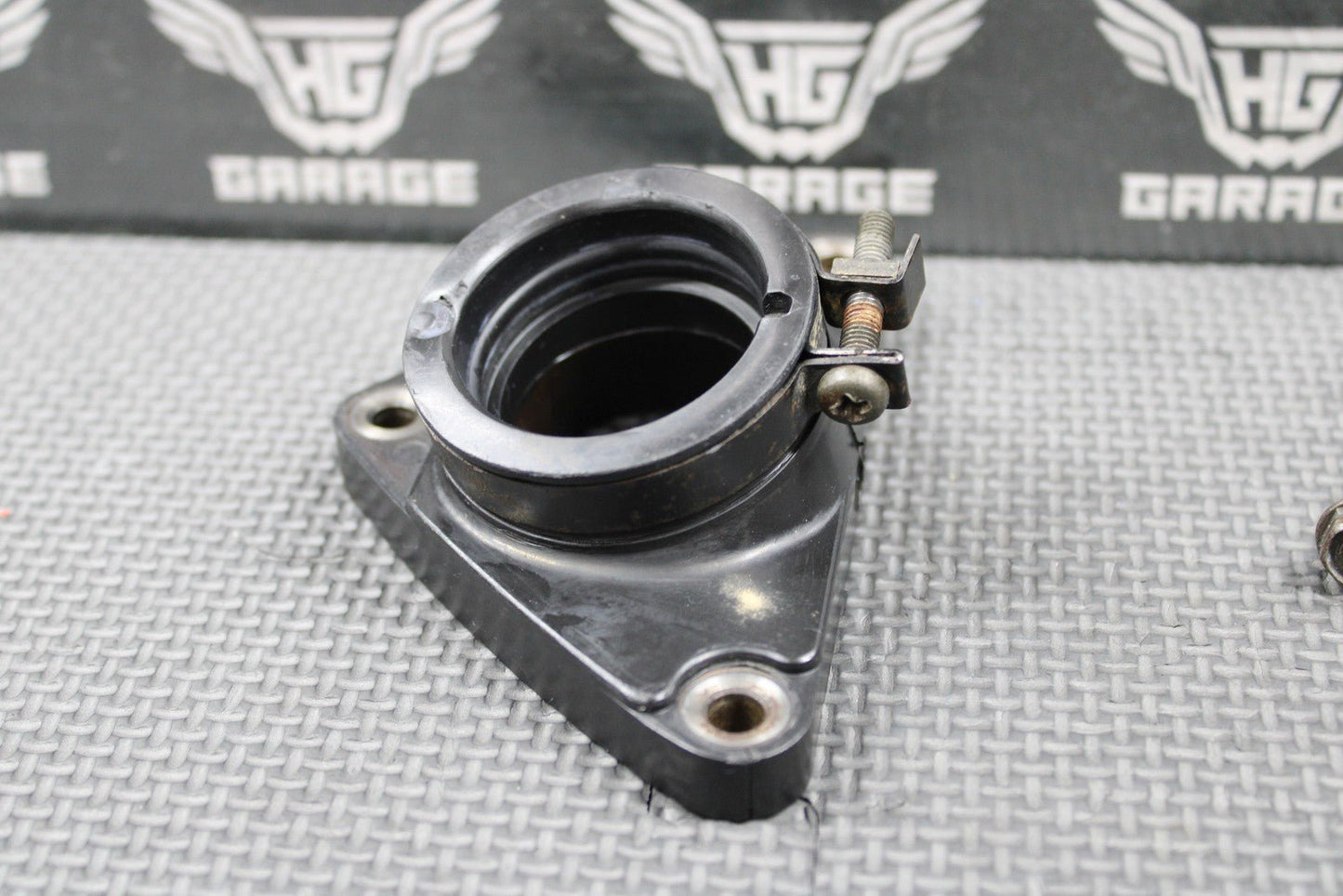 1991 HONDA 86 - 04 XR250R OEM CARB CARBURETOR JOINT INTAKE BOOT 16211 - KT1 - 013 - hggarage
