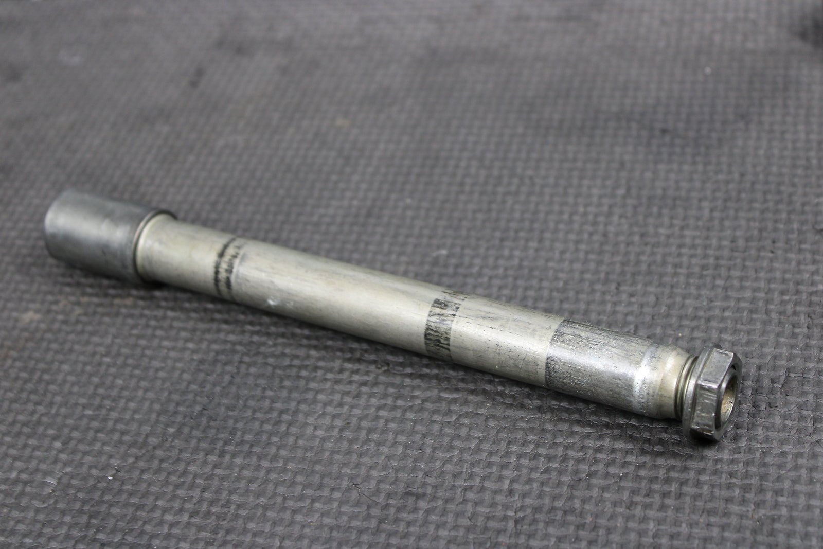 2015 KAWASAKI KX450F OEM REAR AXLE FRONT AXLE SWINGARM PIVOT BOLT - hggarage